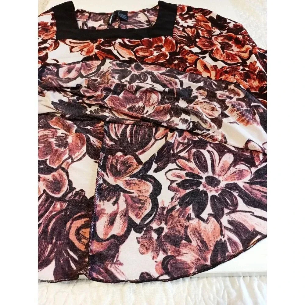 Saint Tropez West size M Blouse Orange and Black Floral - Picture 10 of 12